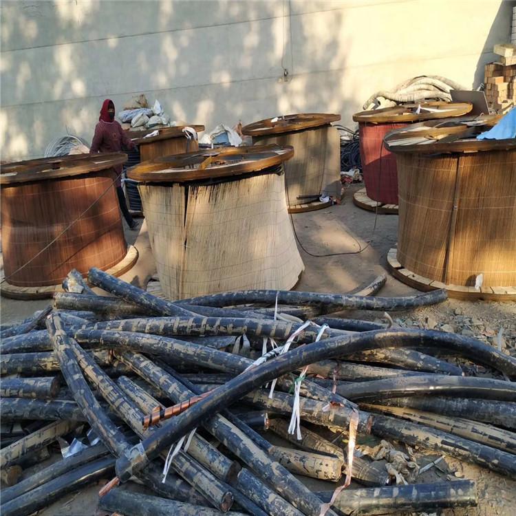 u3410G.jpg u3410G.jpg