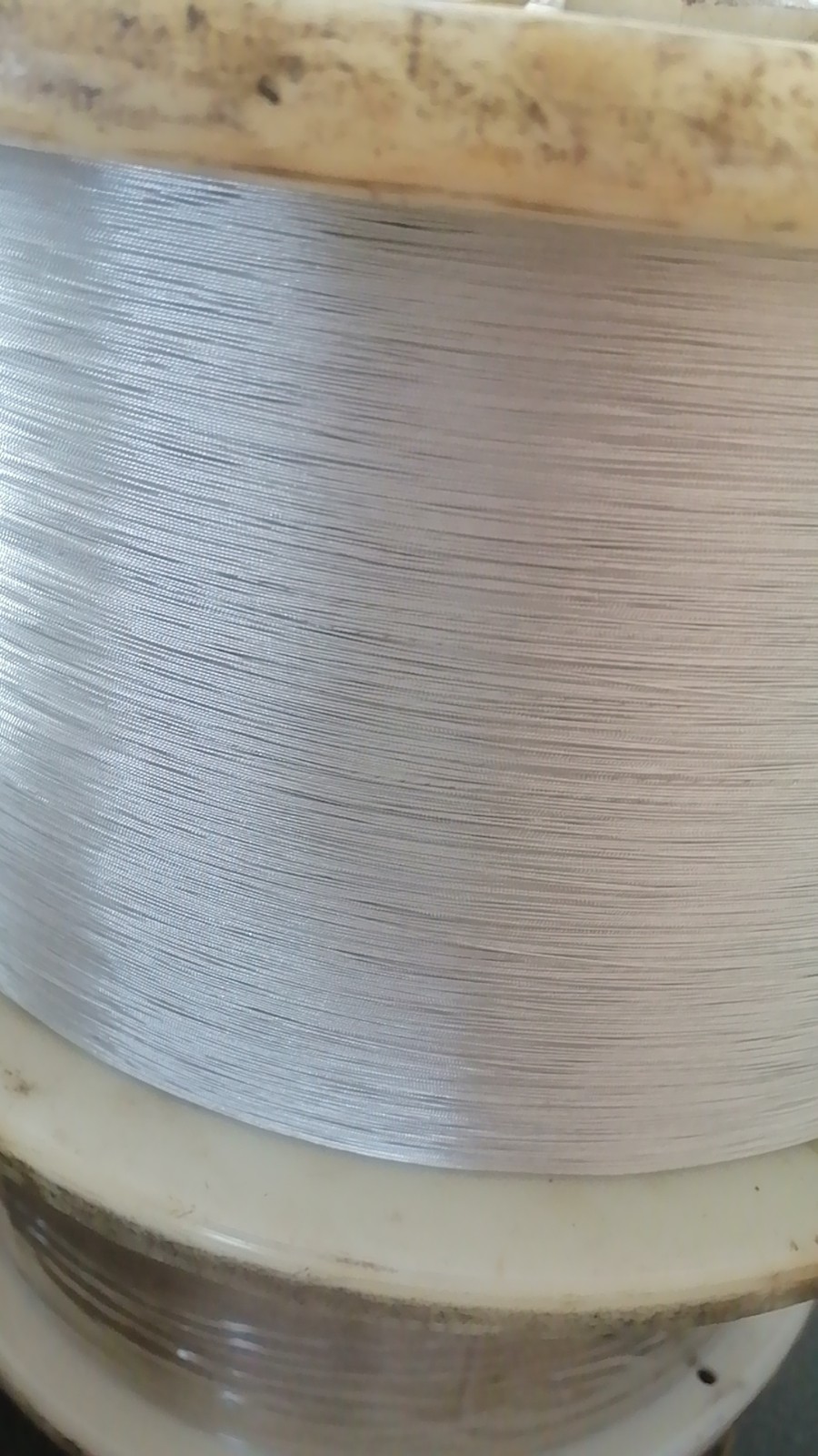 導(dǎo)體發(fā)黑.jpg 導(dǎo)體發(fā)黑.jpg